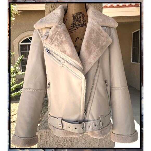 Blank NYC Faux Leather Lining Soft Faux Fur Moto Jacket Size S - Picture 2 of 7